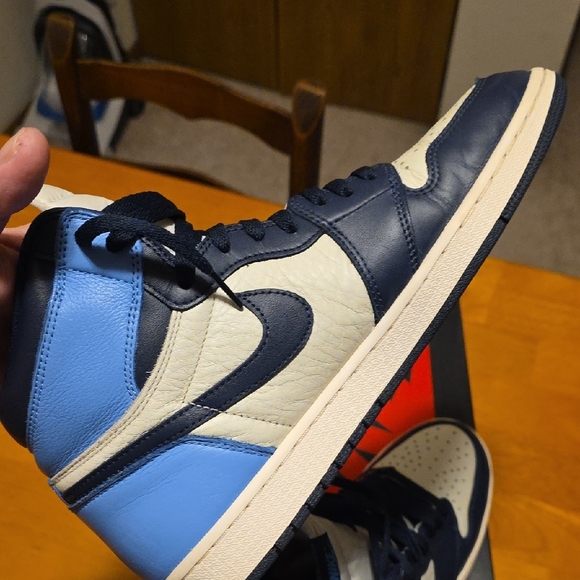 Nike Air Jordan Retro High OG Sneakers - Picture 7 of 10